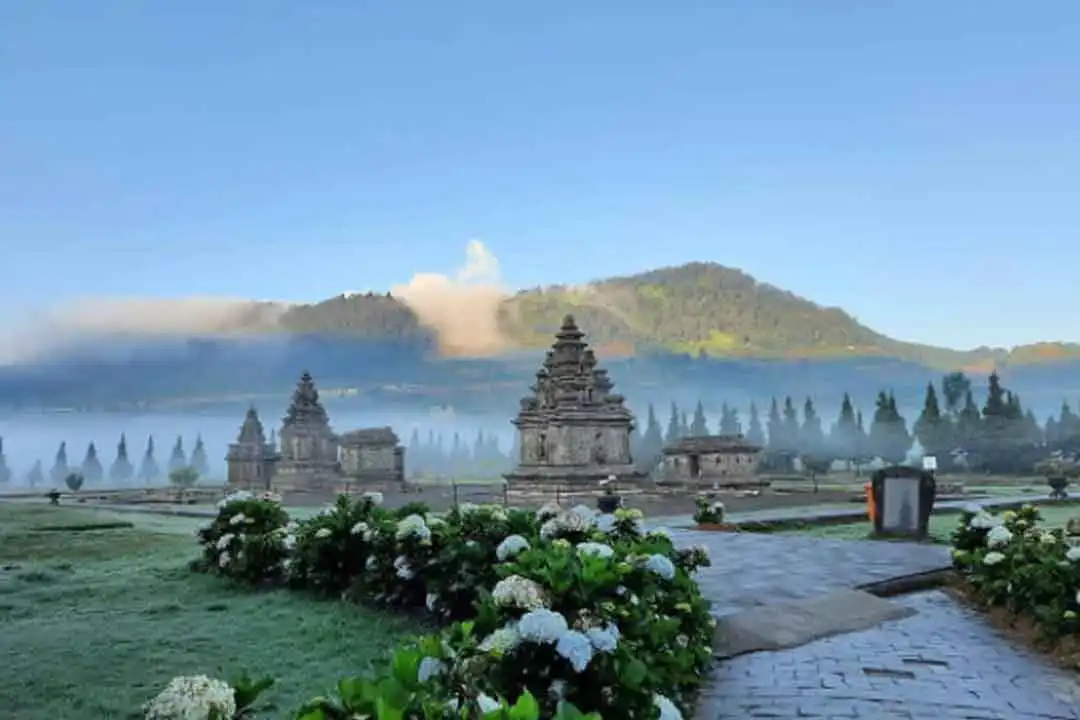 destinasi wisata pulau jawa dieng