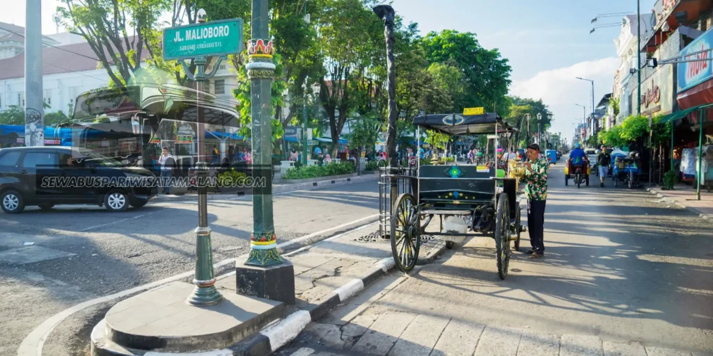 sewa bus surabaya jogjakarta malioboro